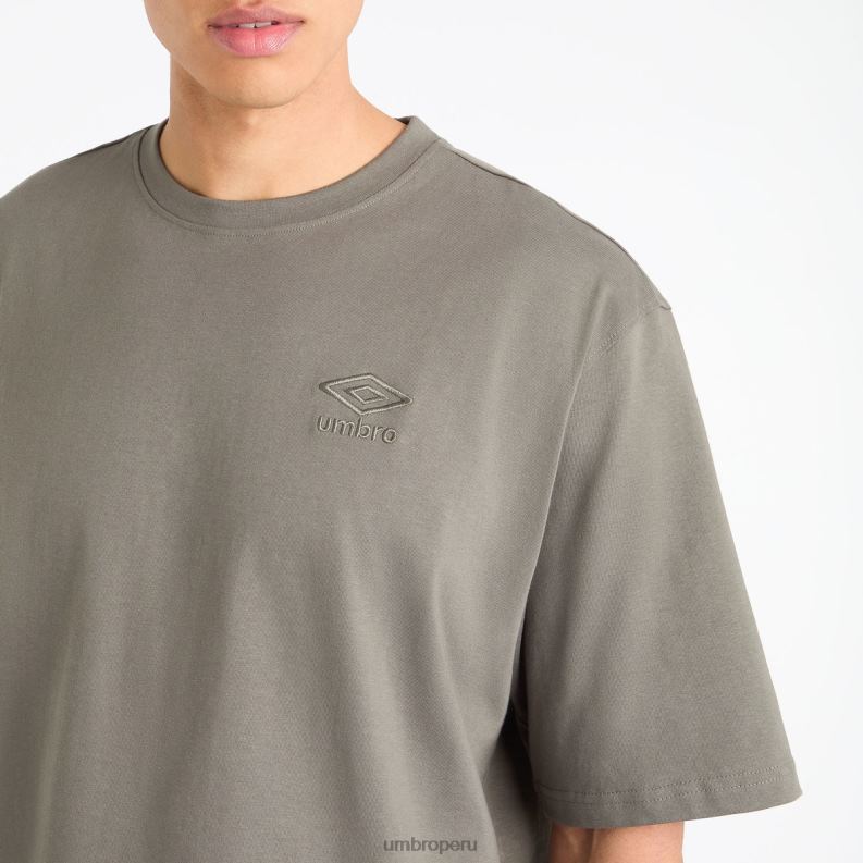 camiseta oversize estilo deportivo hombres ropa 64RRH41 Umbro bronce